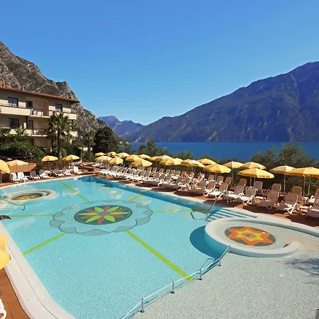 Hotel Ilma Lake Garda Resort-2